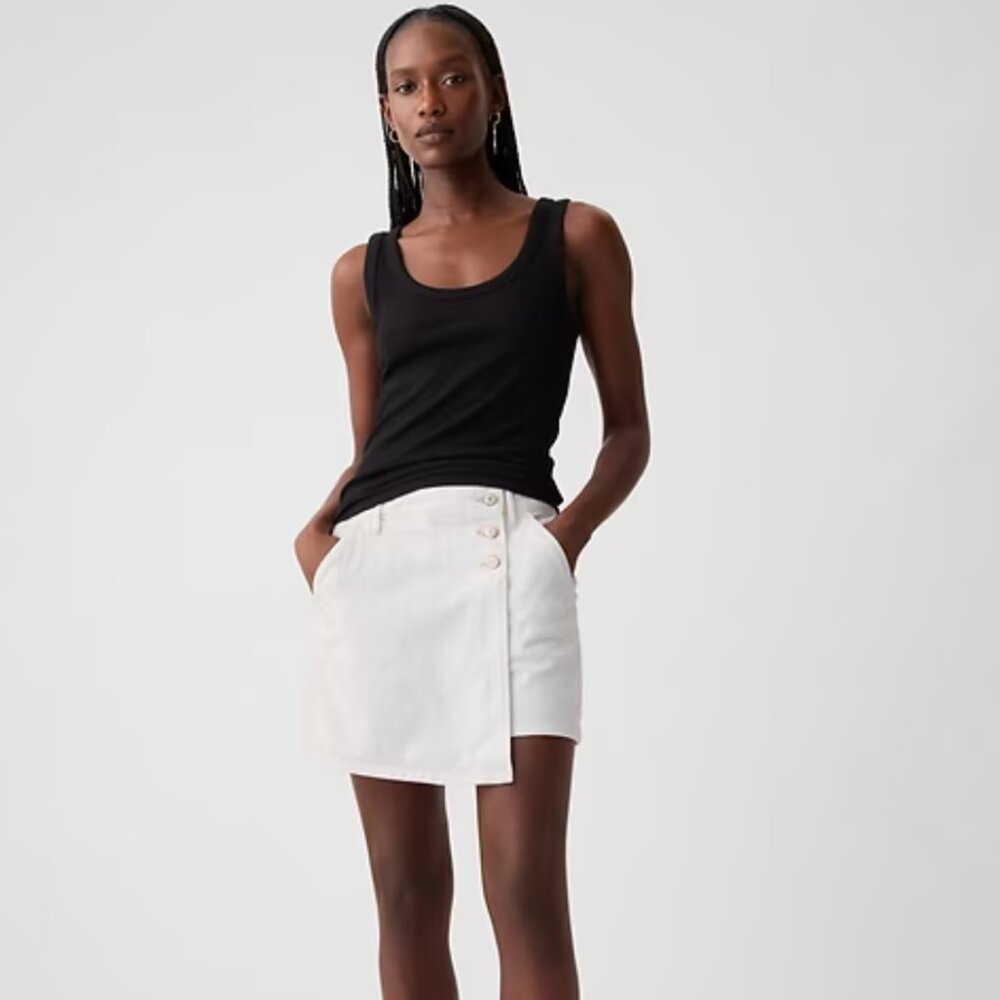 NWT Gap White Denim Wrap Mini Skort - Size 27 (4) Tall